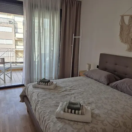 Casa Grace - Santa Monica Apartment